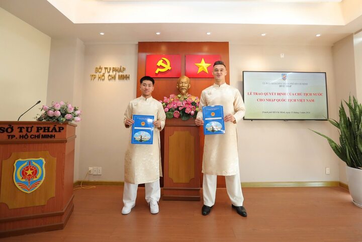 Cầu thủ Việt kiều Khoa Ngô nhận quốc tịch Việt Nam