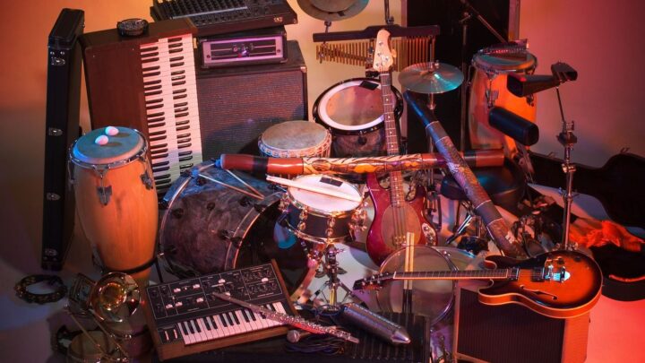 Only true music lovers can name all 16 of these instruments—how many ...