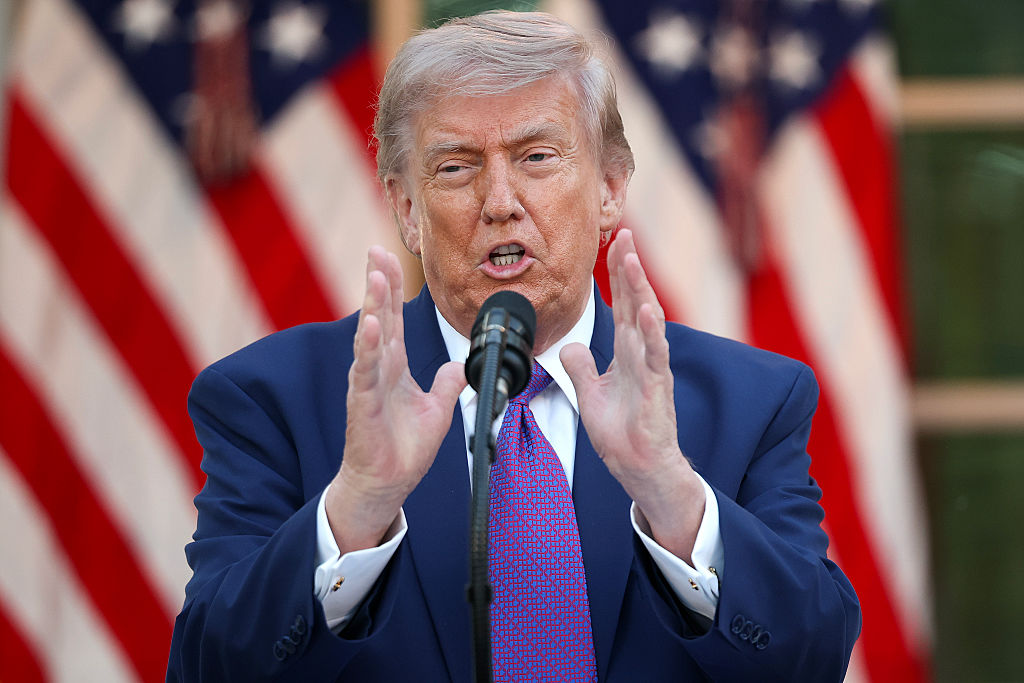 Tổng thống Mỹ Trump tin Iran sẽ ngừng làm giàu uranium
