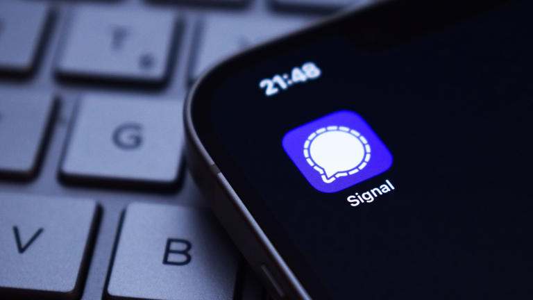 Signal now warns you about risky unsolicited messages