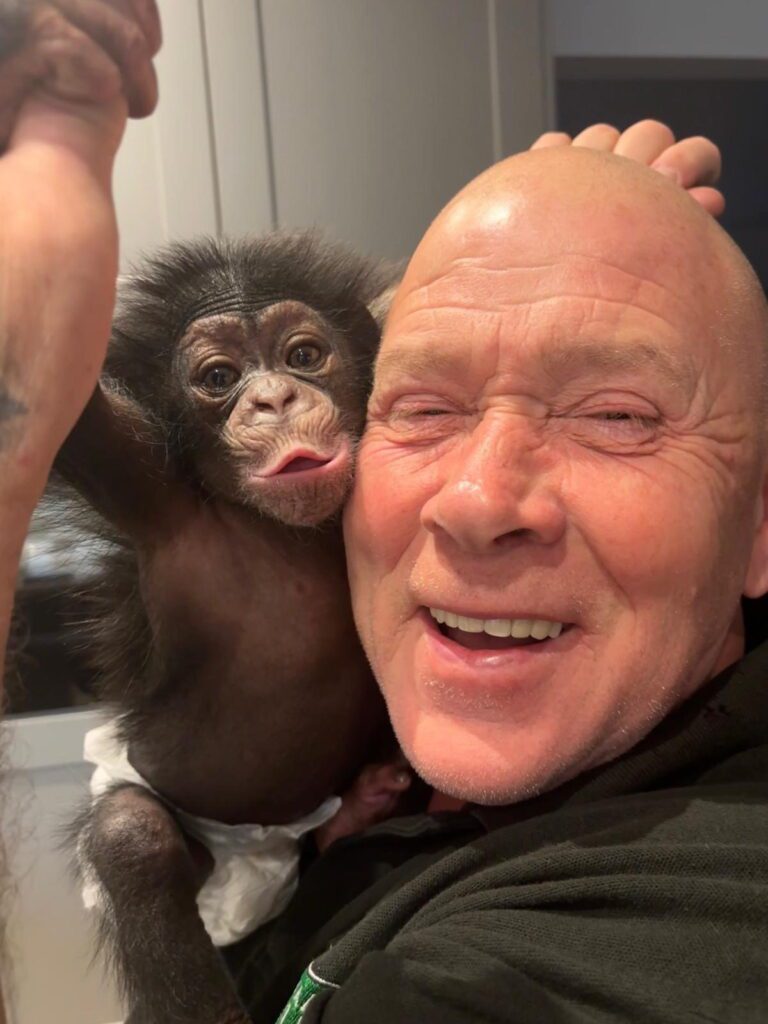 Zoo keepers slept beside abandoned baby chimp to save its life