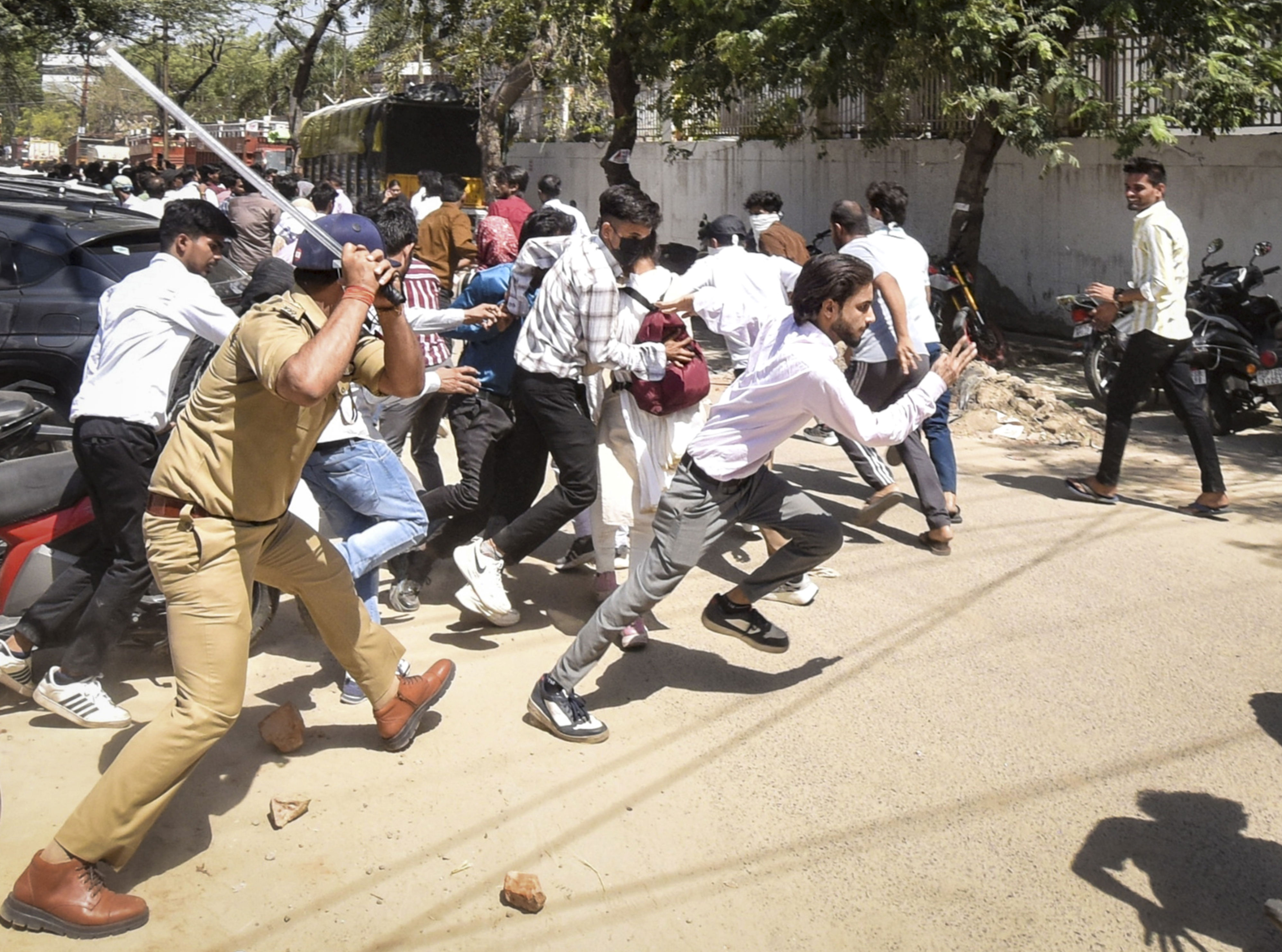 Tailor accused of arson during Noida labour unrest arrested
