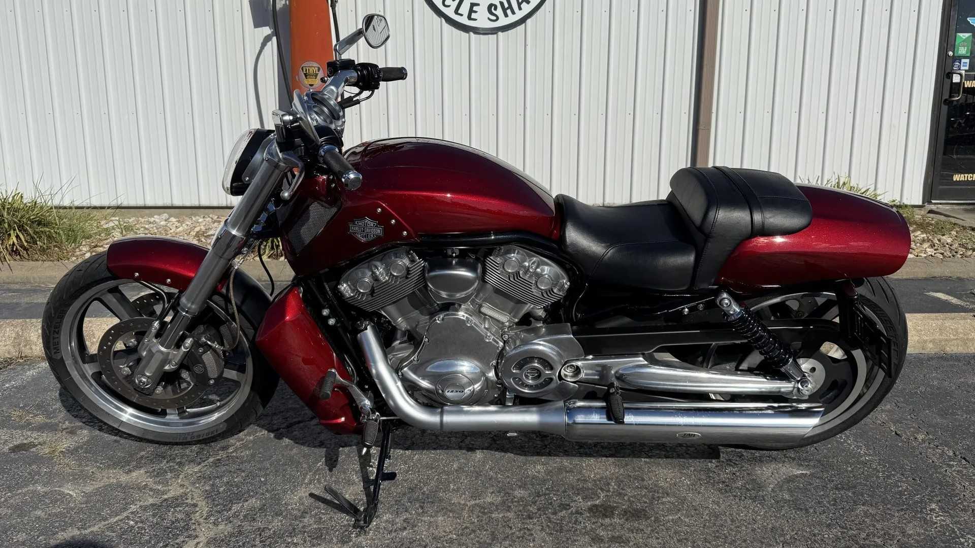 2009 Harley-Davidson V-Rod Muscle Side View