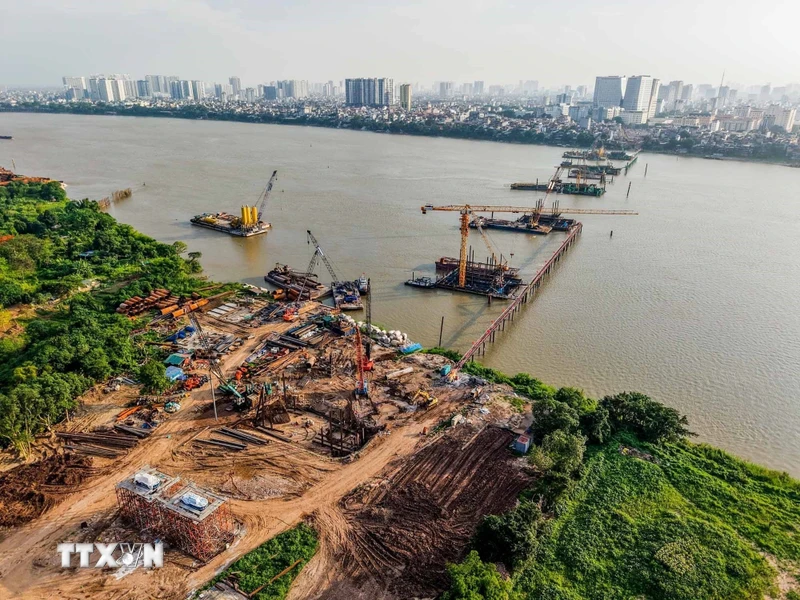 Hà Nội: Tháo gỡ thủ tục tái định cư cho người dân vùng dự án cầu vượt sông Hồng