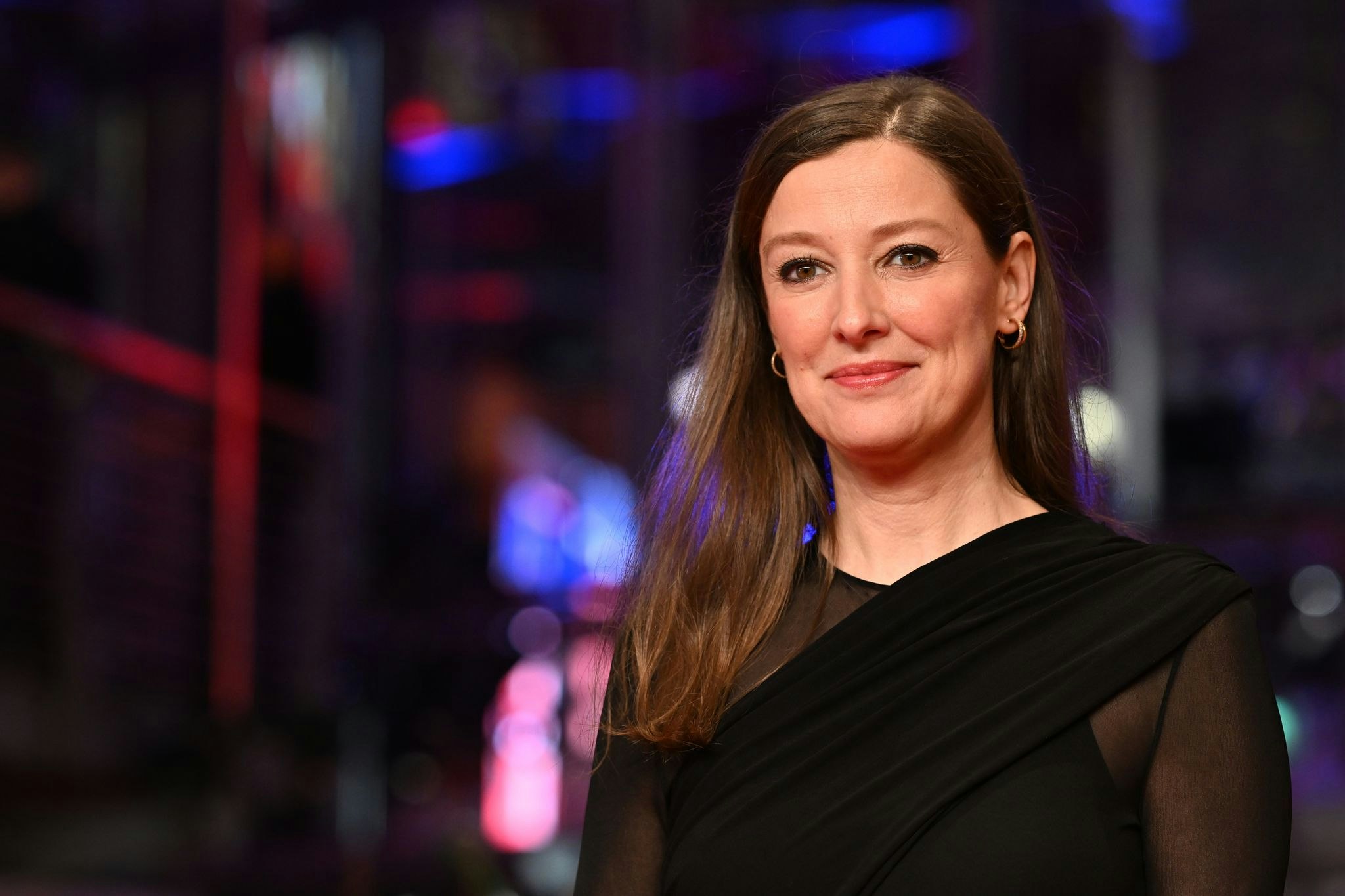 mein-herz-ist-gebrochen-schauspielerin-alexandra-maria-lara-trauert