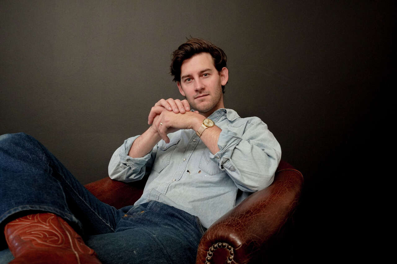 Dallas singer looks at juggling music with marriage, fatherhood in new ...