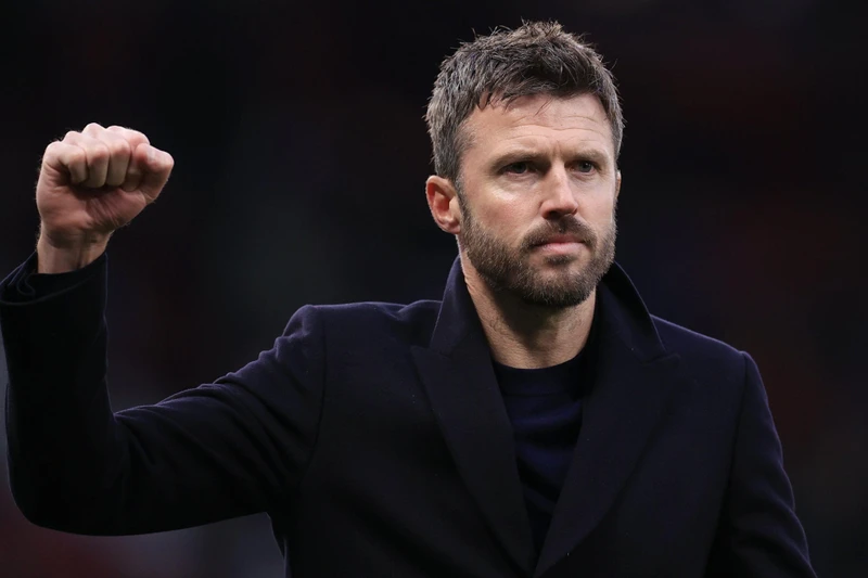 Tương lai của Michael Carrick ở Man Utd sắp ngã ngũ