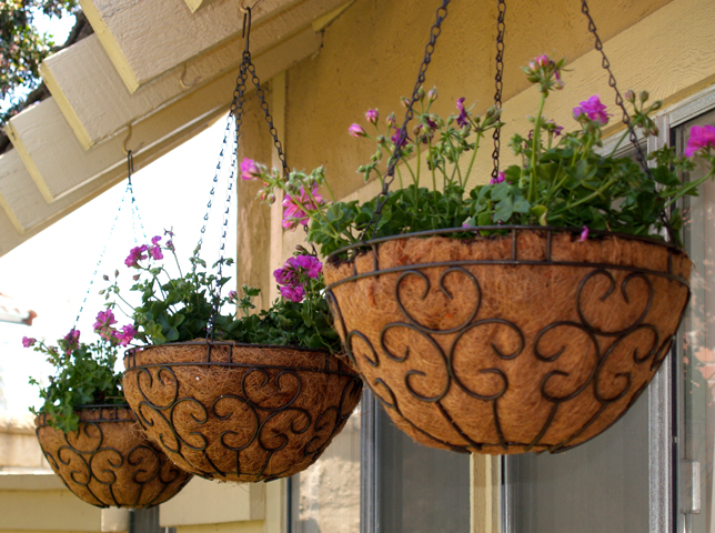 20 space-saving vertical gardening ideas for tiny yards or balconies
