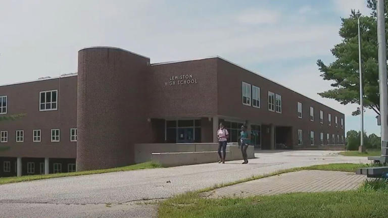 Lewiston voters reject $130M school budget