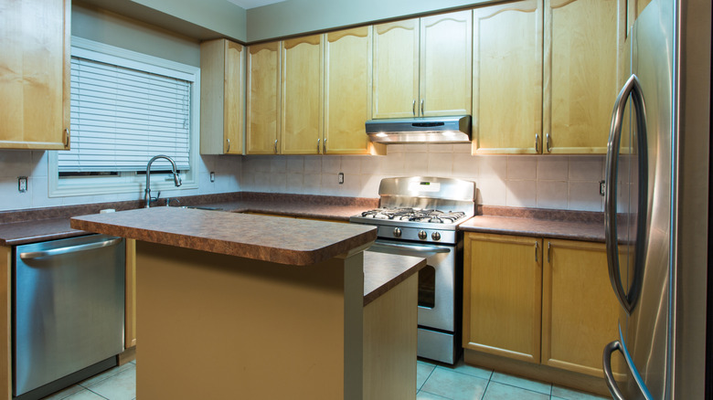 View of Signs it's time to replace your dated kitchen cabinets (and styles we'd ...