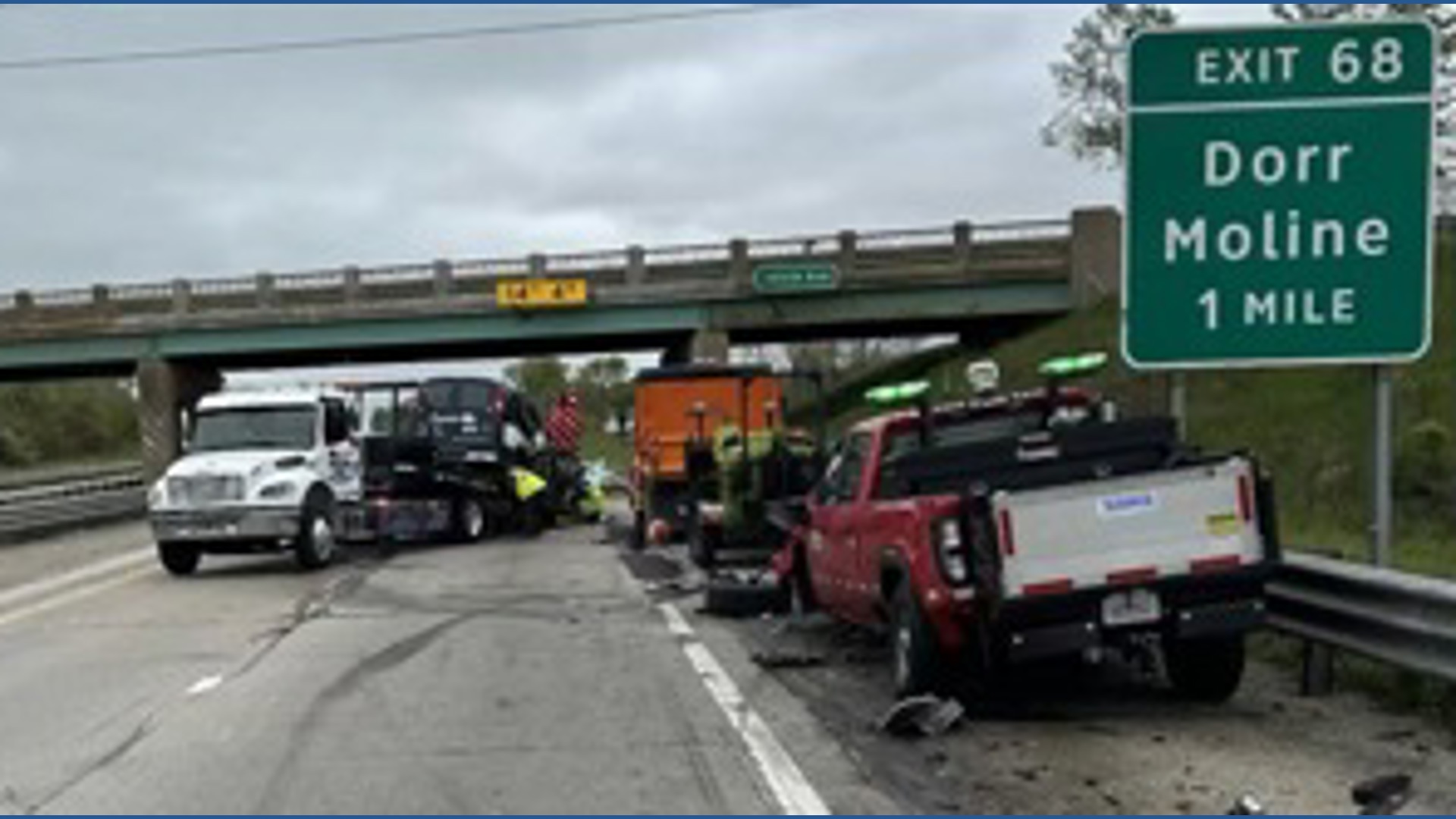 Minor injuries in crash with MDOT vehicles