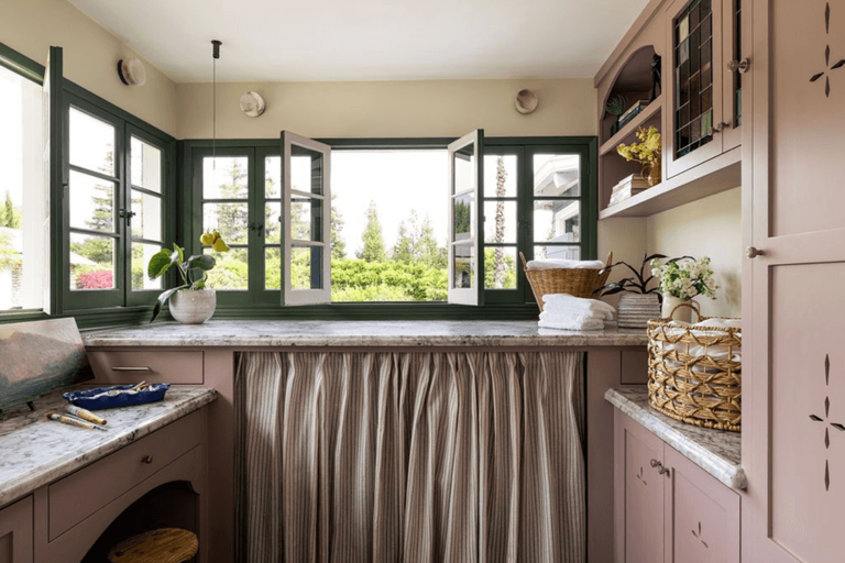 This rose mauve & green paint combo just upgraded the humble laundry room