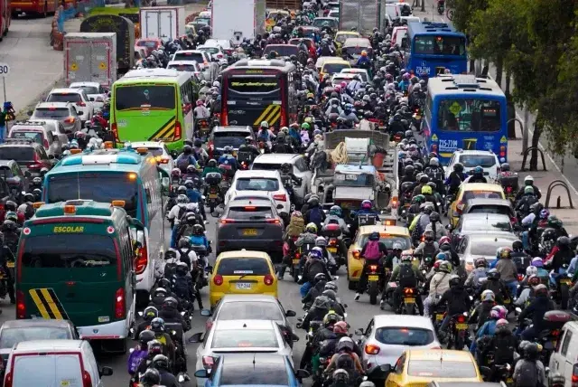 Trancones monumentales en Bogotá: así avanza la movilidad tras los ...