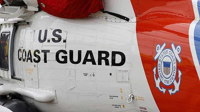 11 pessoas sobrevivem a queda de avião e foram resgatadas do mar na ...