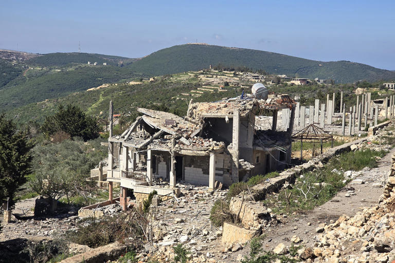 Amid ceasefire, Israeli forces ramp up destruction of homes in southern ...