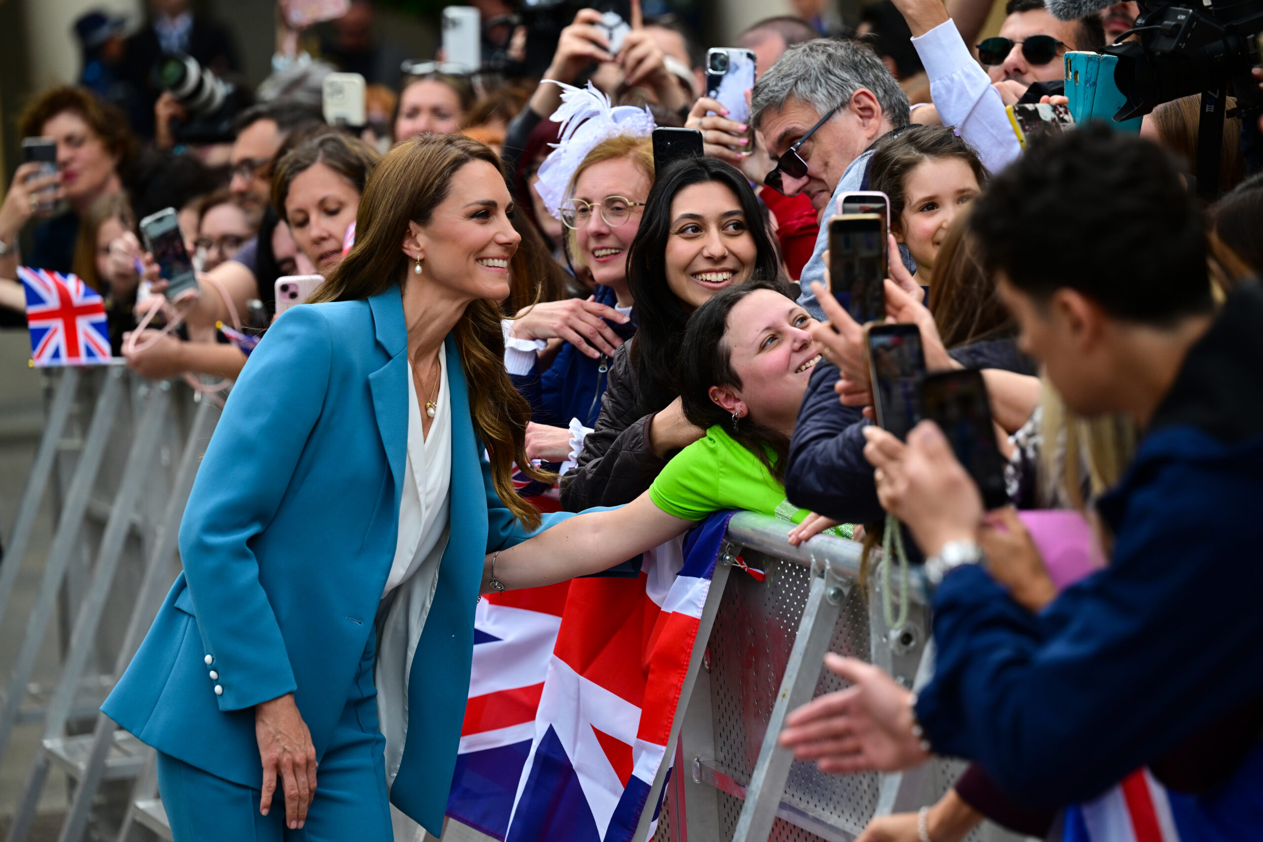 Kate Middleton just stepped out in Italy and her body language said a lot