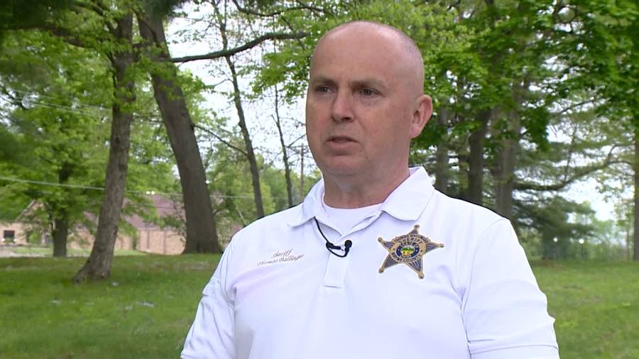 Ohio sheriff speaks out after being stabbed by suspect
