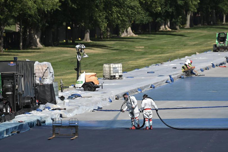 Trump slammed for ever-changing story about Lincoln Memorial Pool ...