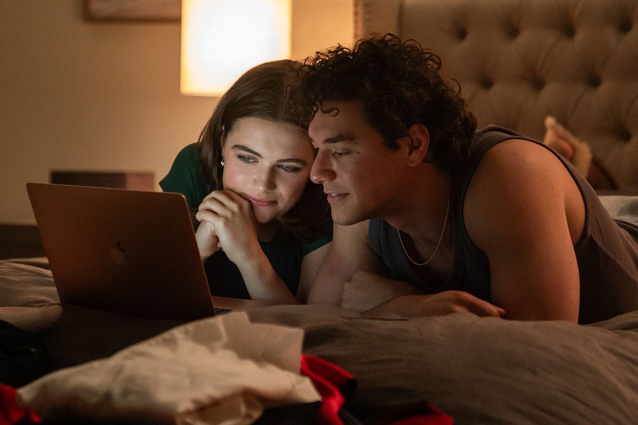 Off Campus actress Ella Bright defends nearly 10-year age gap with ...