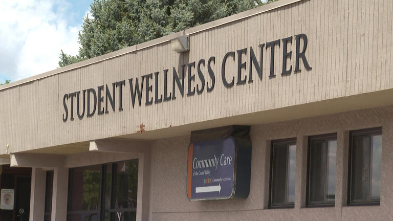 Bill expanding access to abortion care for college students heads to ...