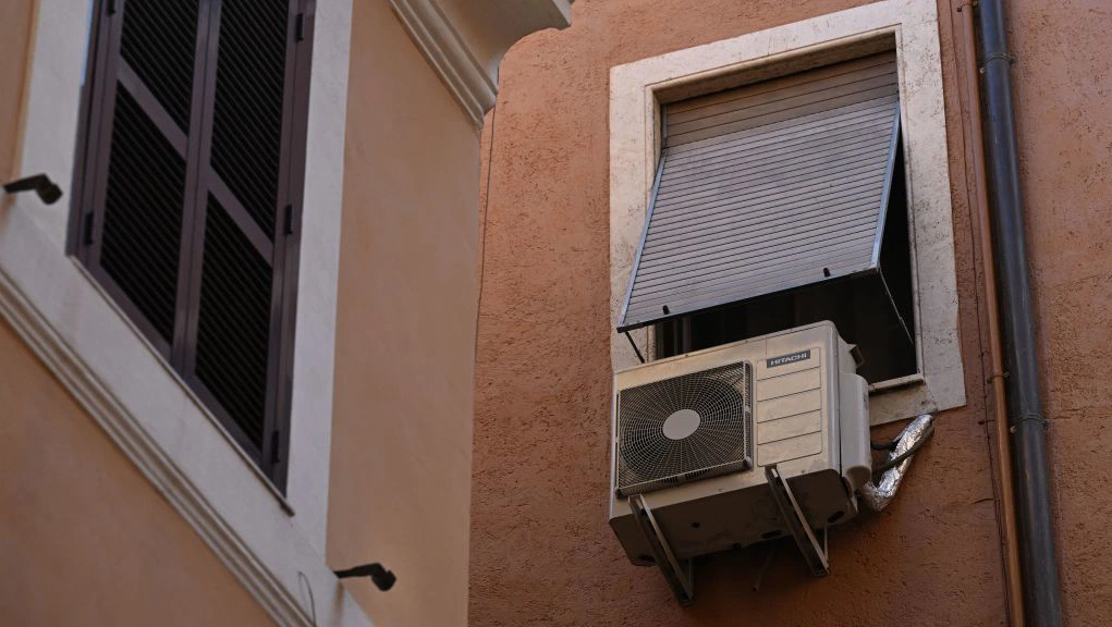 Experts stress design, health and upkeep for cooler summers