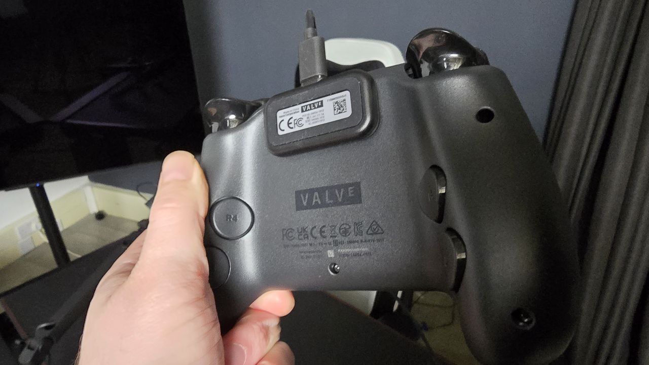 The Steam Controller includes a hidden sound effect for accidental drops