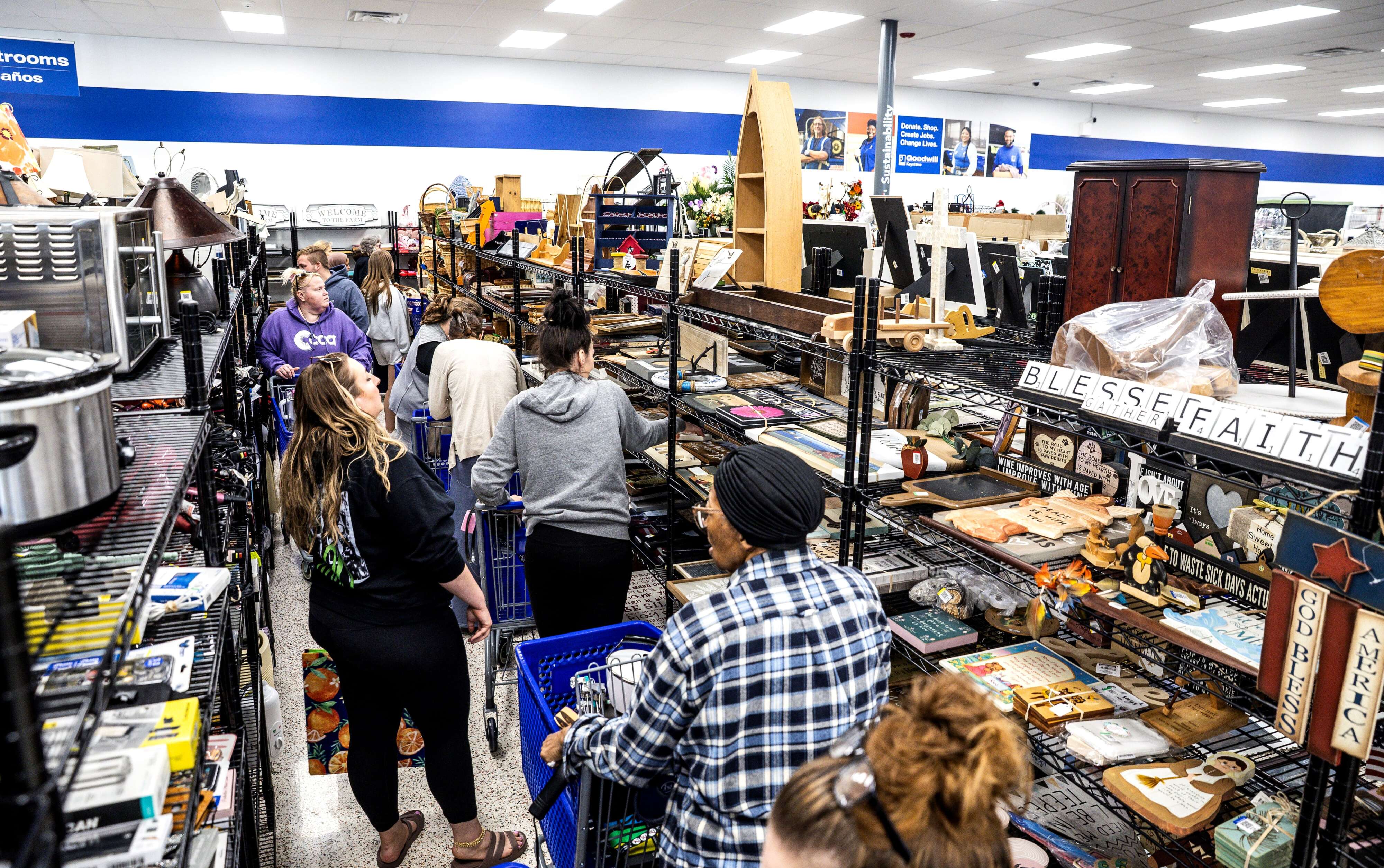 Savers, Goodwill mean more thrifting options for budget shoppers in ...