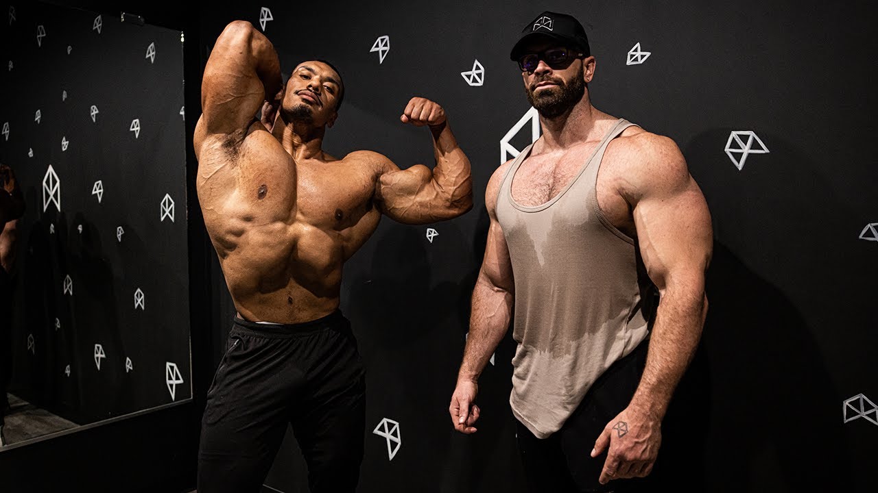 Attempting classic physique with Larry Wheels