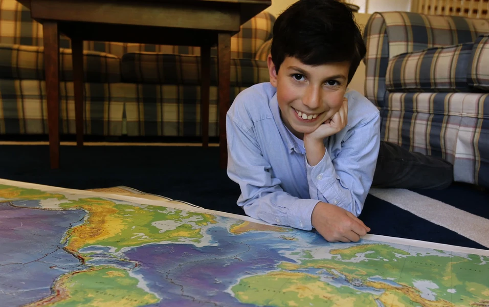 Test your brain with fun country guessing games