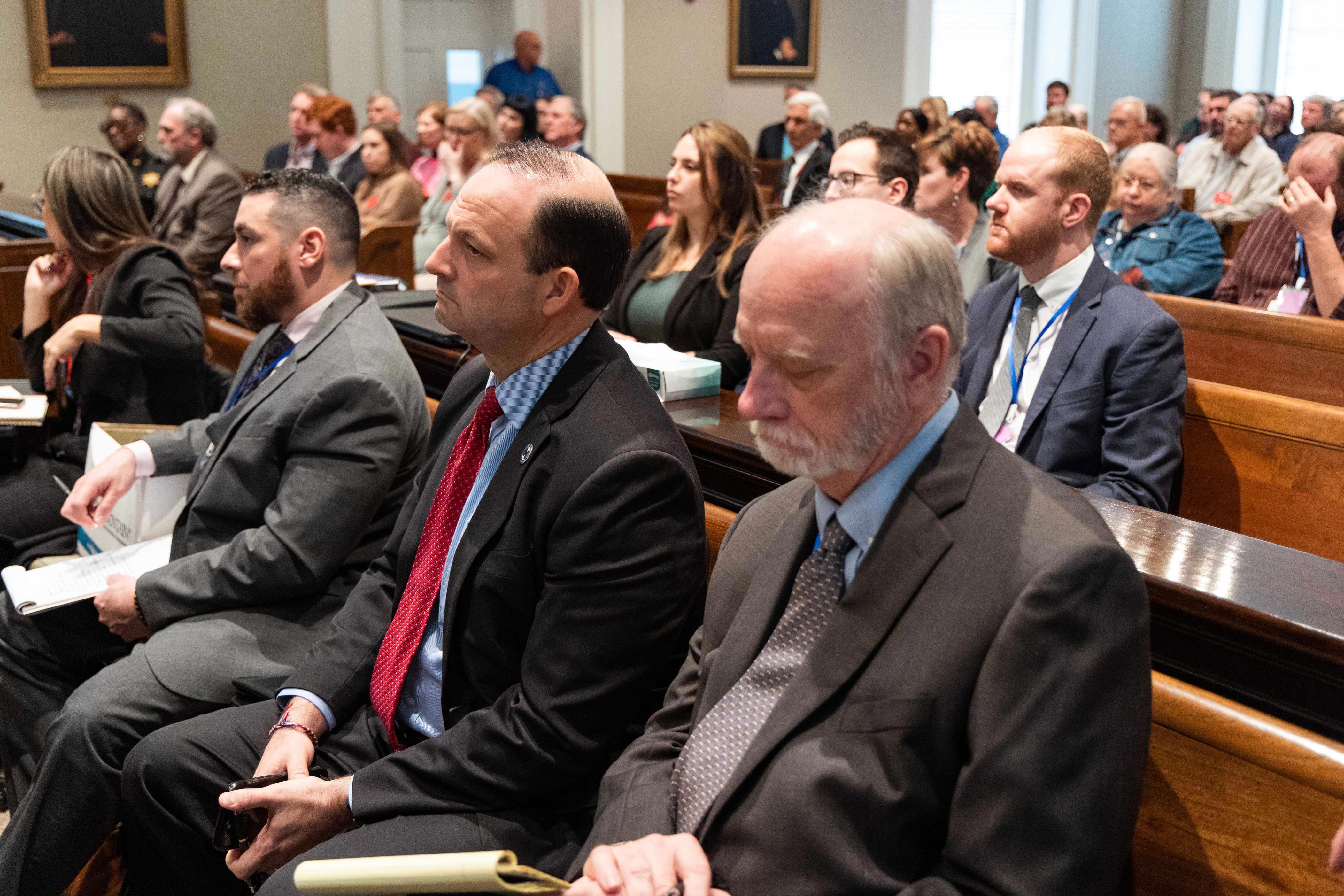 SC attorney general to retry murder case; Murdaugh to remain in jail