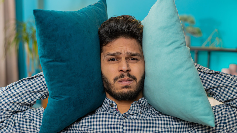 Top tips for soundproofing your apartment the renter-friendly way