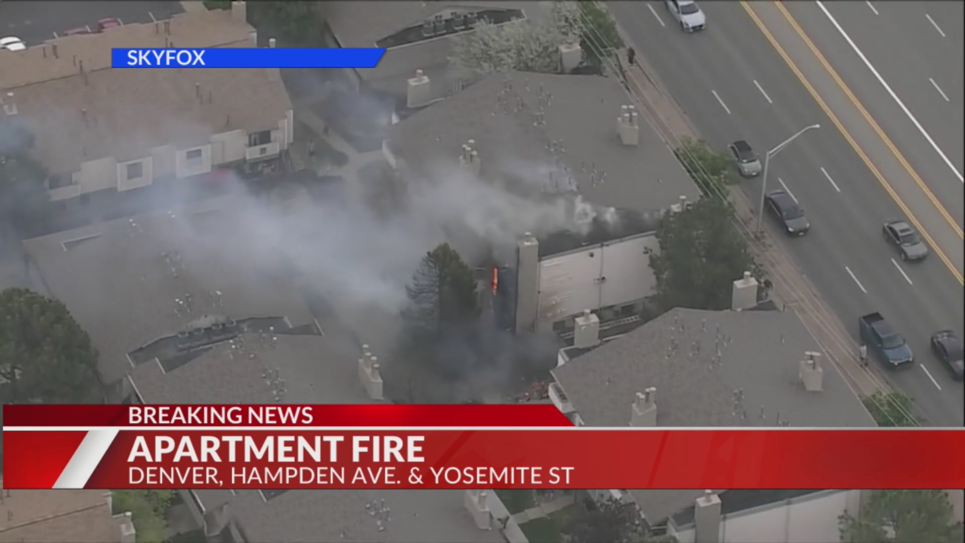 Firefighters respond to fire at apartment complex in southeast Denver
