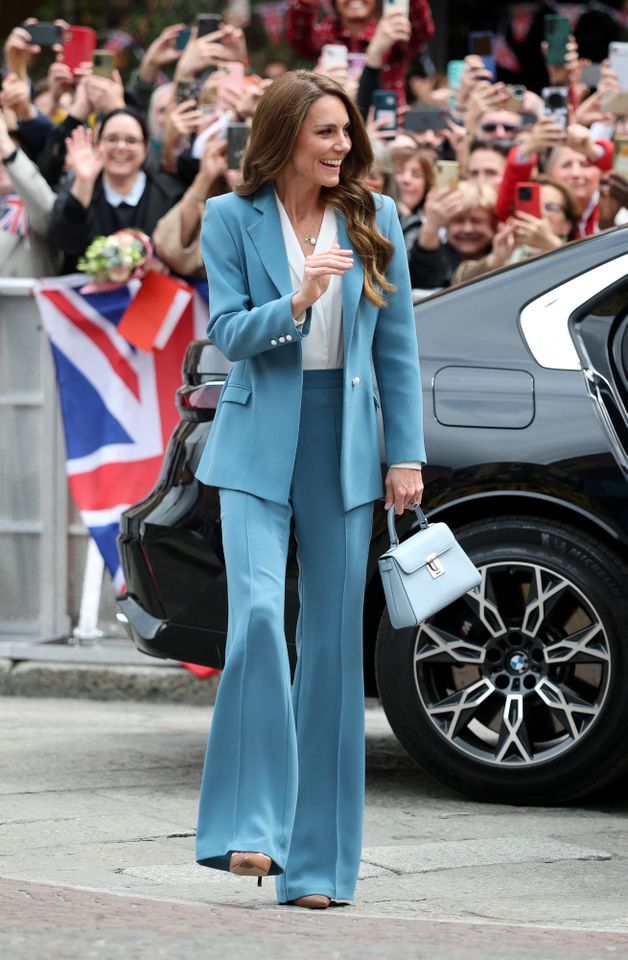 The clever way Kate Middleton’s blue pantsuit pays homage to Italy’s ...