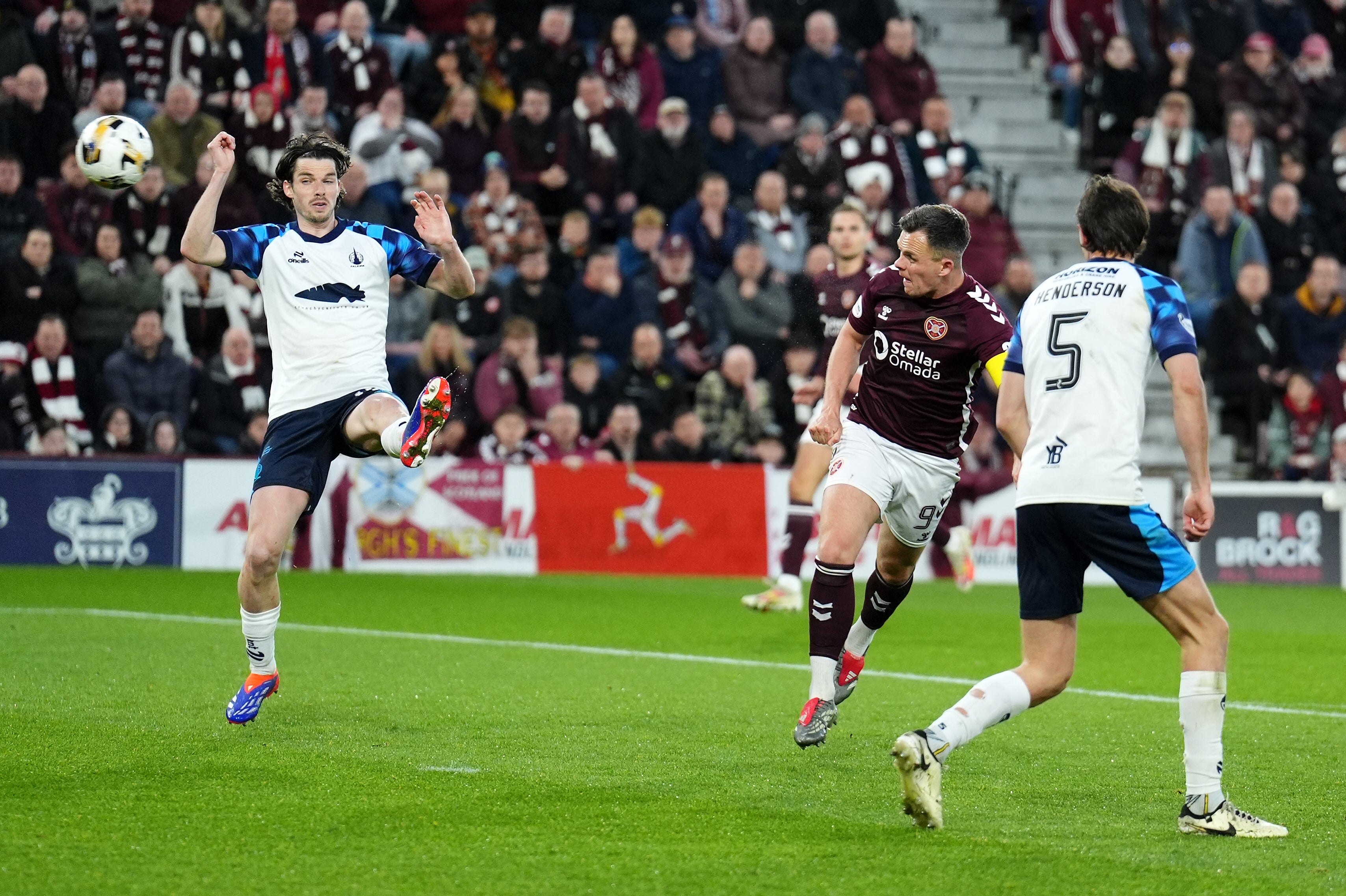McInnes labels controversial penalty 'disgusting' after Celtic win