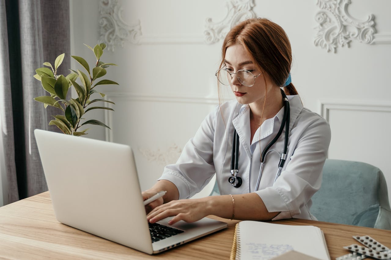 14 tasks your doctor does today that AI will handle by 2030
