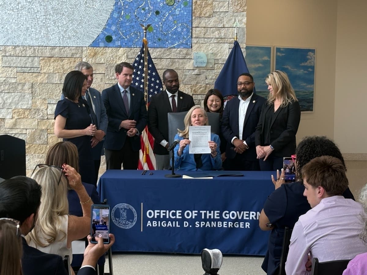 Spanberger signs health care bills at Inova in Fairfax, capping insulin ...