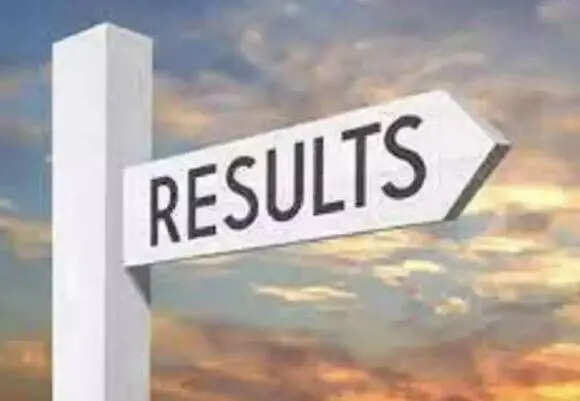 CBSE class 12 success rate falls to 7-yr-low of 85.2%, 90% club shrinks ...