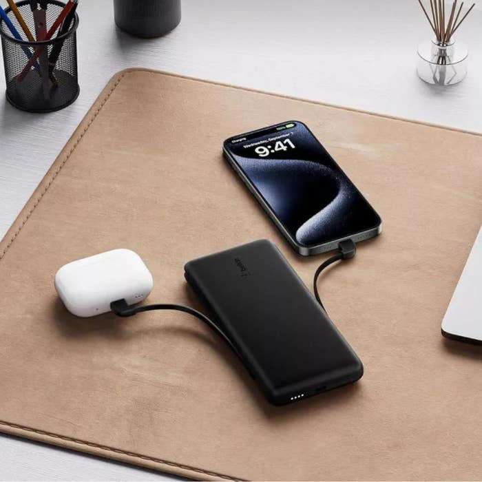 10 portable chargers to help you survive long airport delays