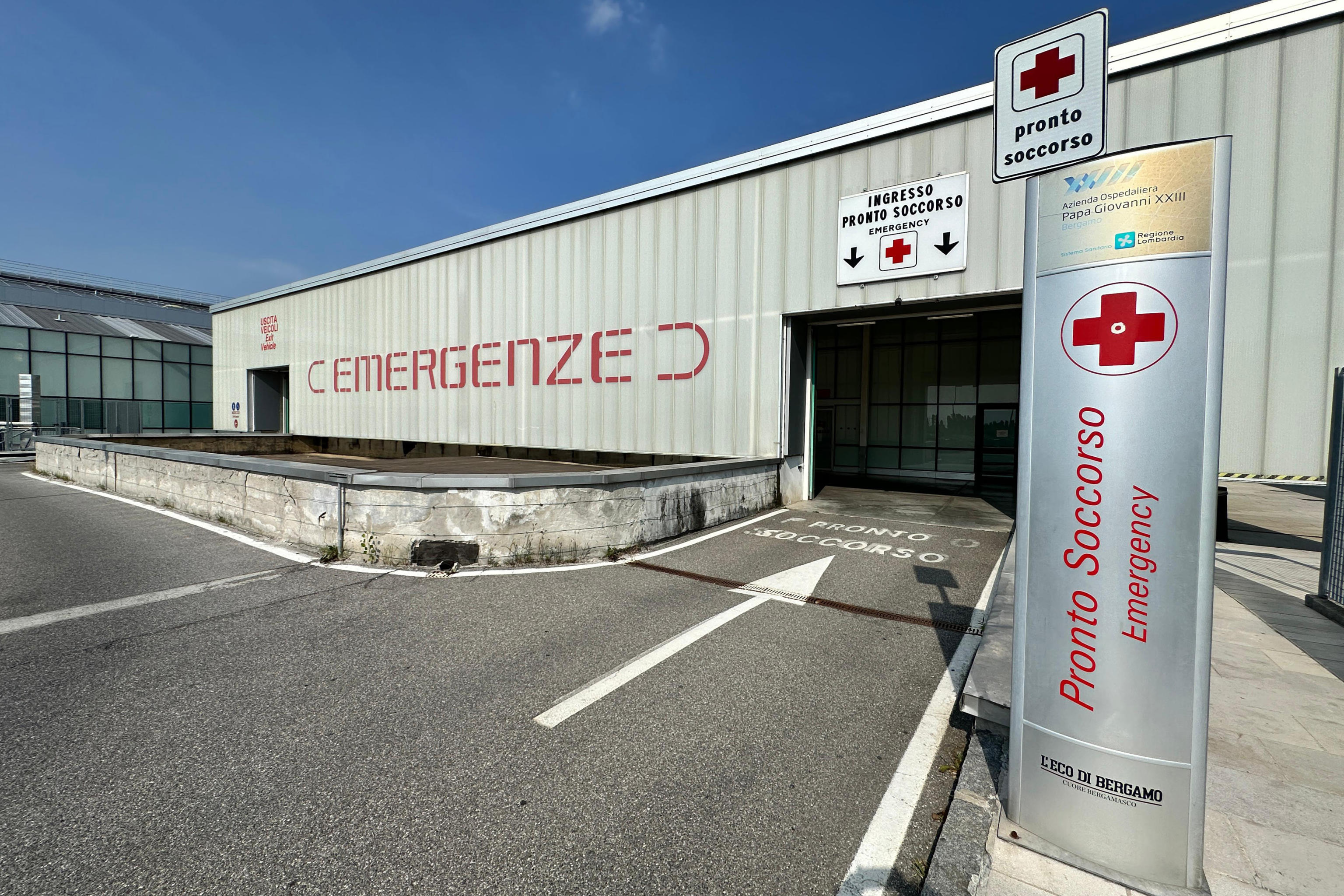Morto in ospedale il bimbo di 9 anni investito da un'auto a Bergamo