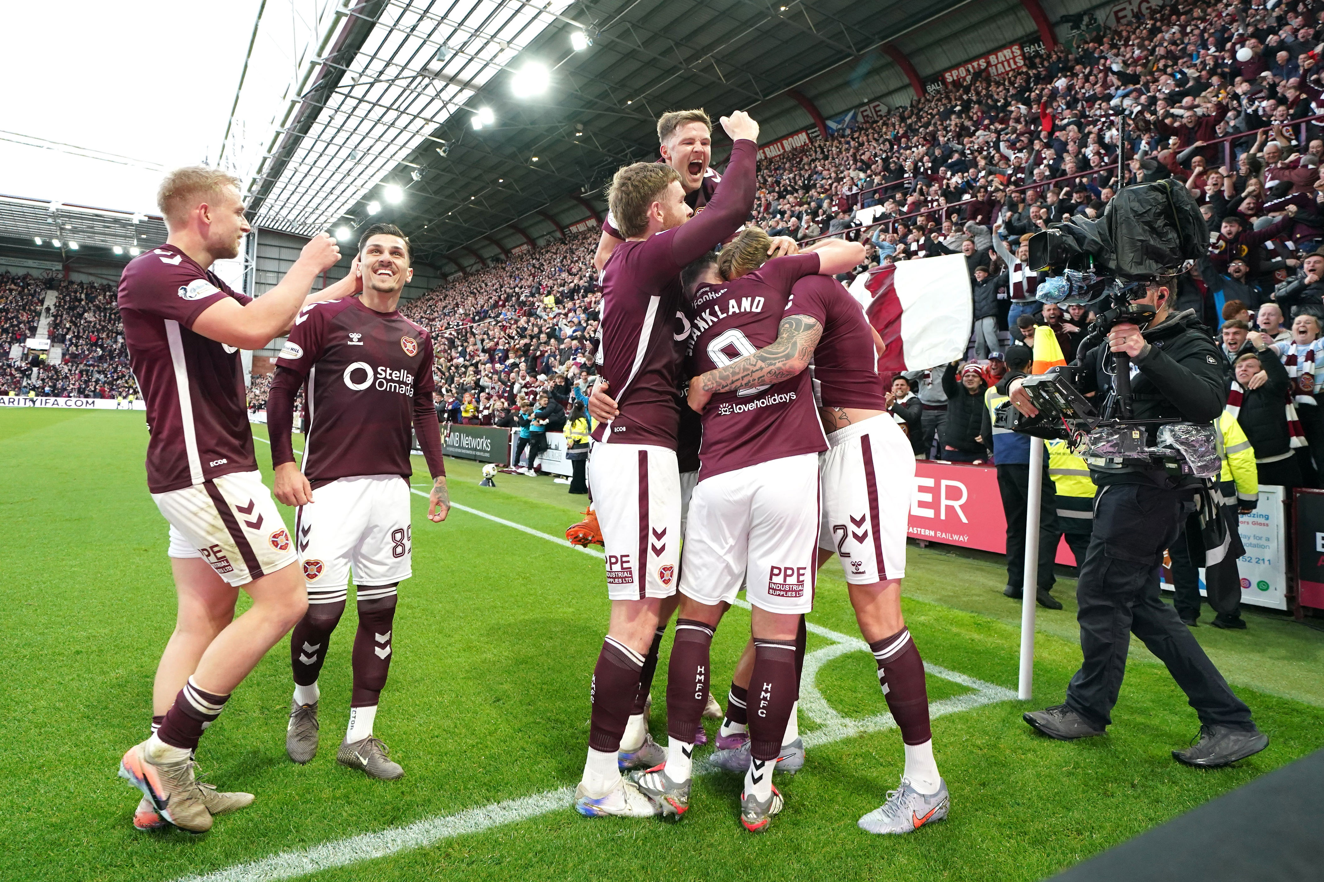 McInnes labels controversial penalty 'disgusting' after Celtic win
