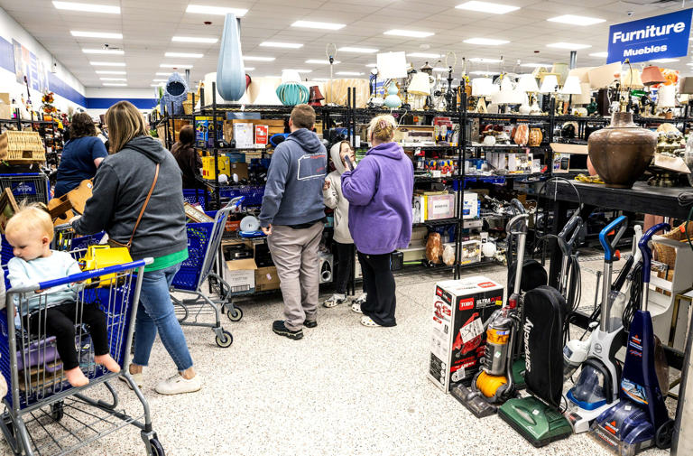 Savers, Goodwill mean more thrifting options for budget shoppers in ...