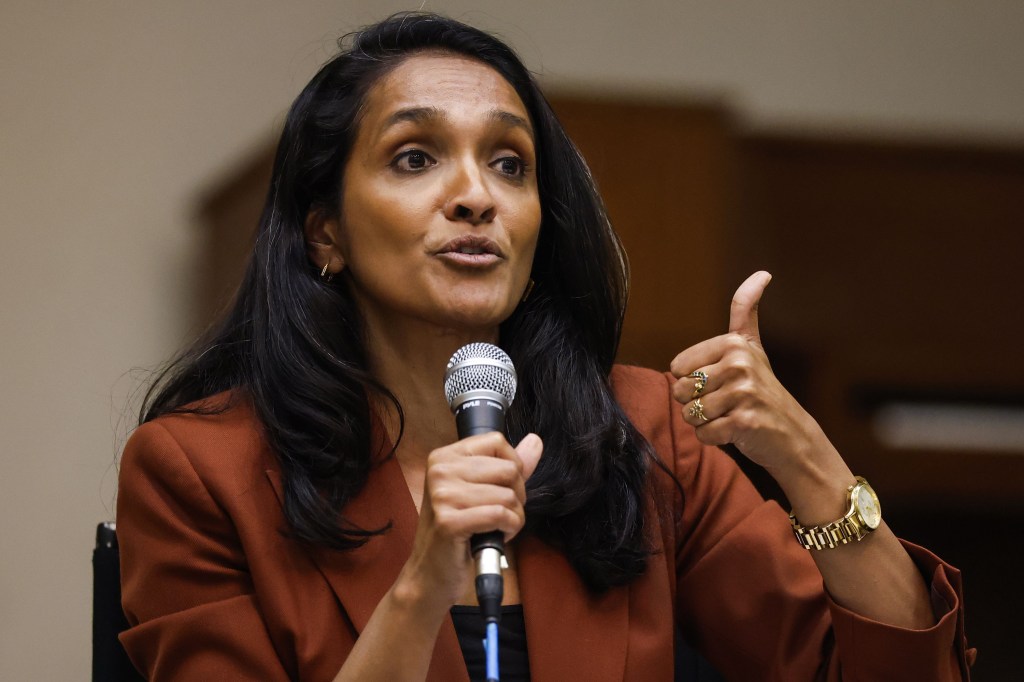Offer solutions for LA, not 'fascist' name-calling