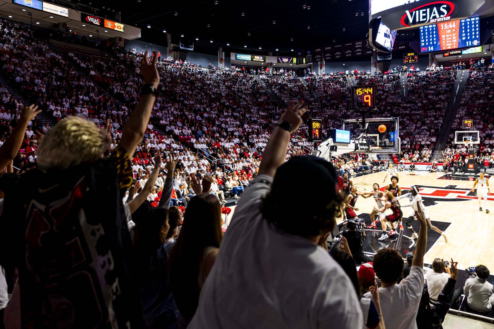SDSU basketball notes: Ticket prices go up; surgery for an Aztecs returnee