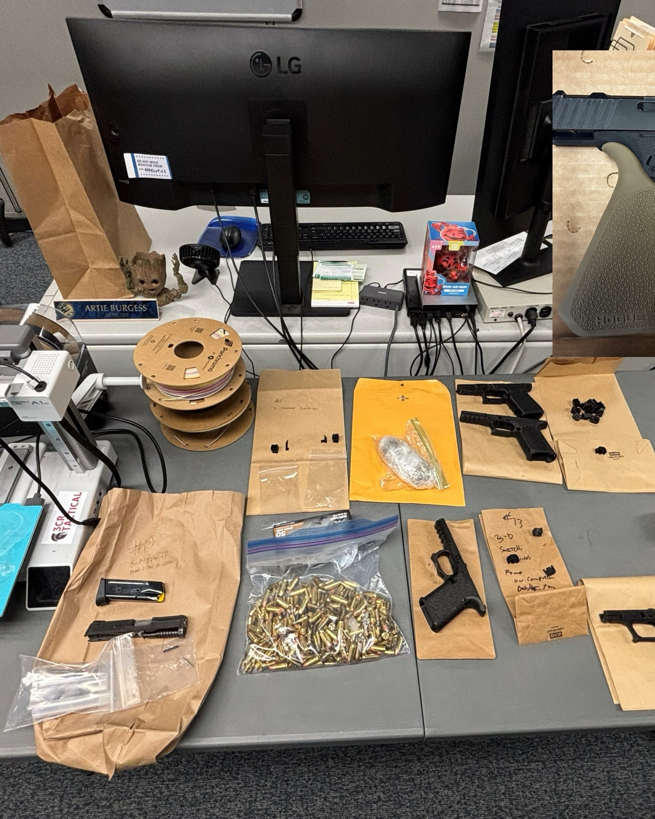 Teen accused of making ghost guns with 3-D printer, bringing them to ...