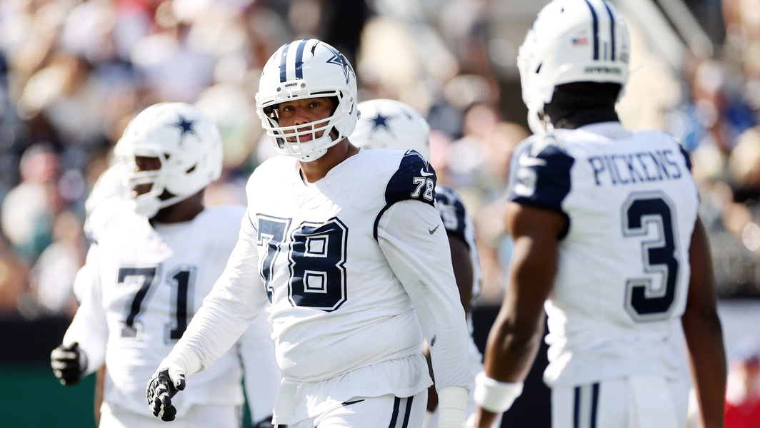 Cowboys face O-line issues and Pickens contract standoff