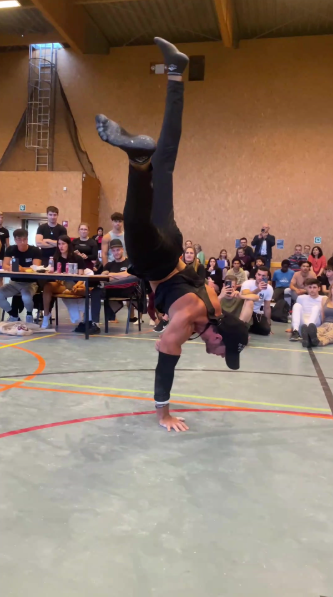 Handstand Herausforderung Bewertung 1 bis 10