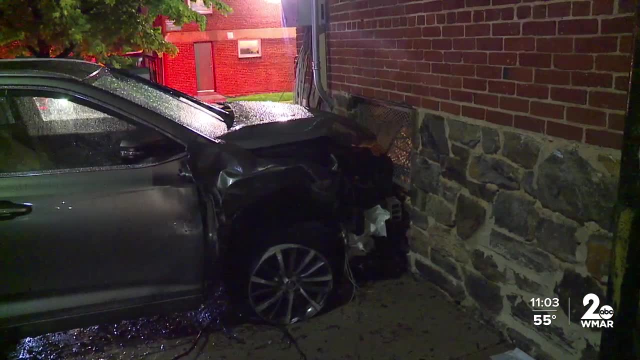 3 officers injured in Baltimore carjacking pursuit Wednesday