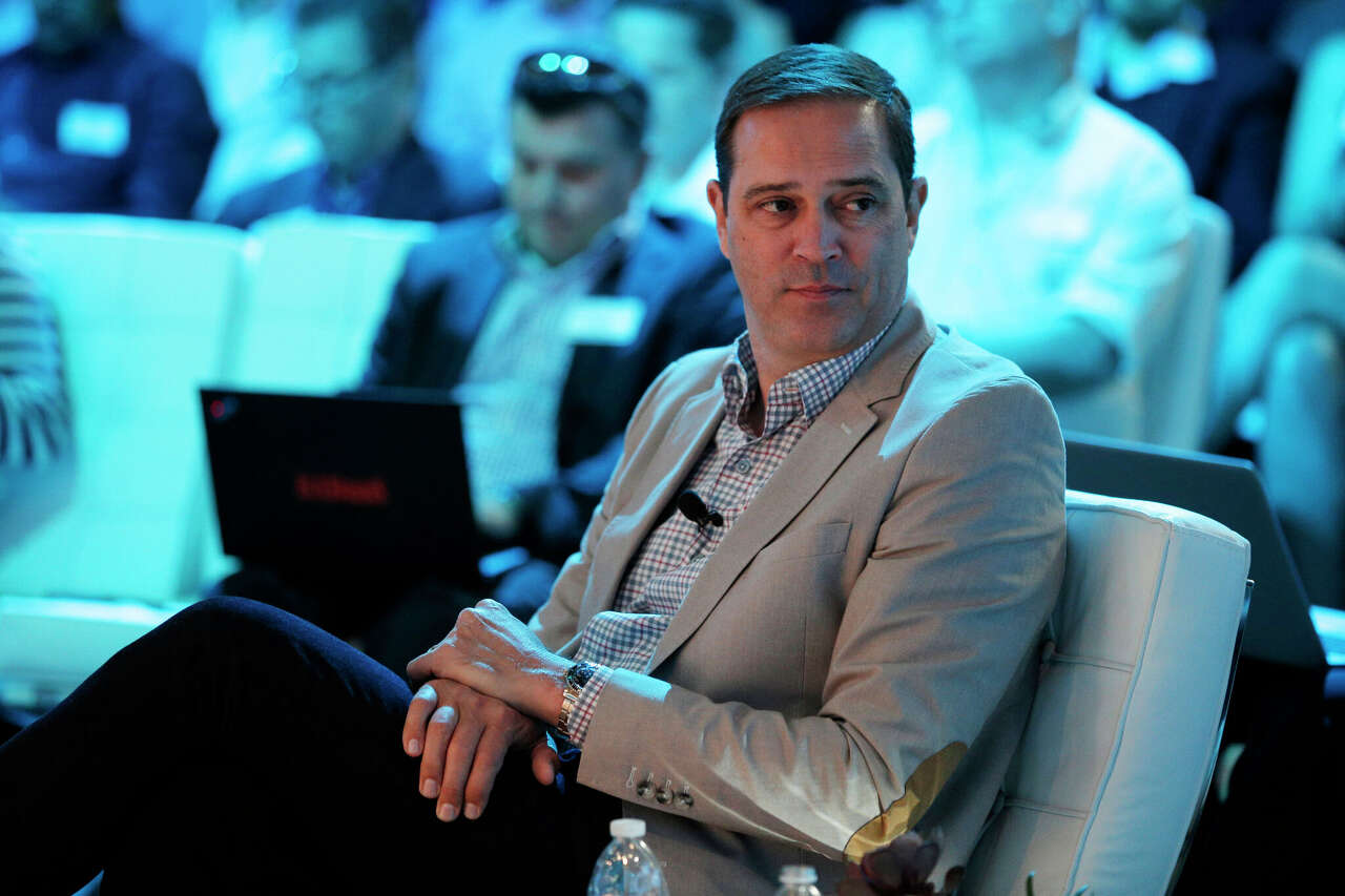Silicon Valley tech giant posts record revenue, then cuts 4,000 jobs