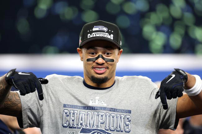 Jaxon Smith-Njigba furious with NFL over glaring mistake on award trophy