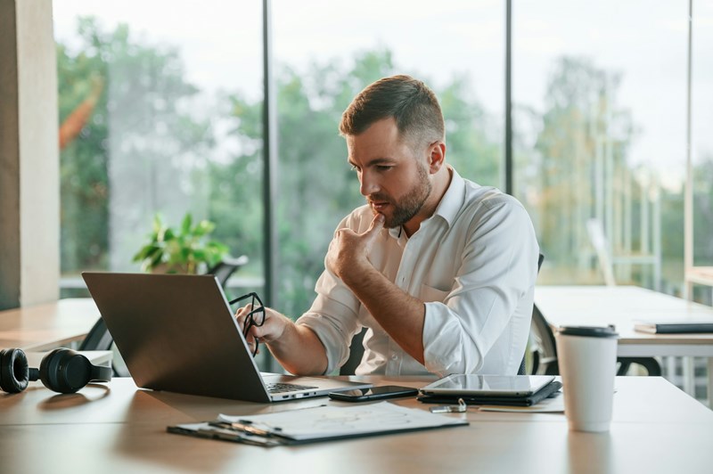 Former employee keeps getting work requests after quitting, discovers ...